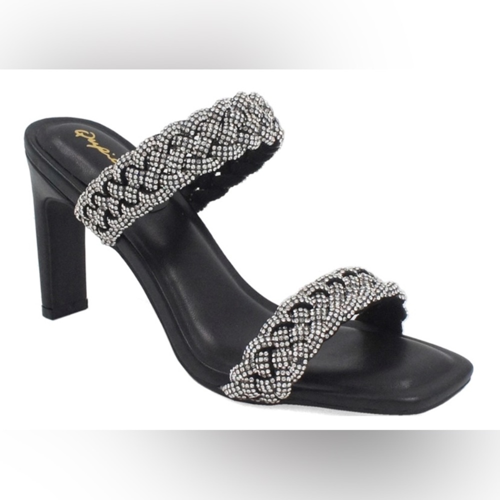 Black heel with silver trim